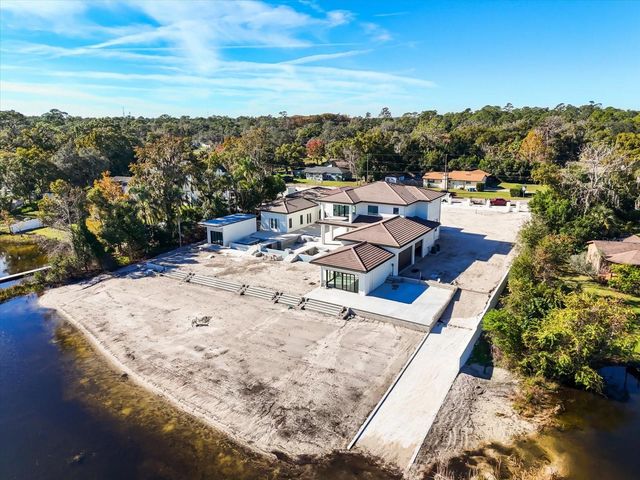 311 CLERMONT AVENUE, Lake Mary, FL 32746