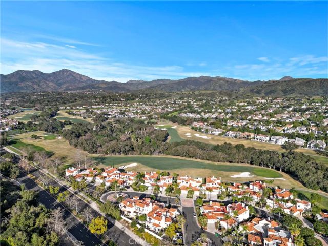 11 Avenida La Promesa, Coto De Caza, CA 92679