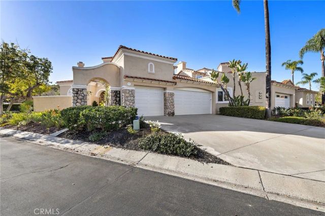 11 Avenida La Promesa, Coto De Caza, CA 92679