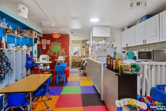 725 17th Street, Union City, NJ 07087