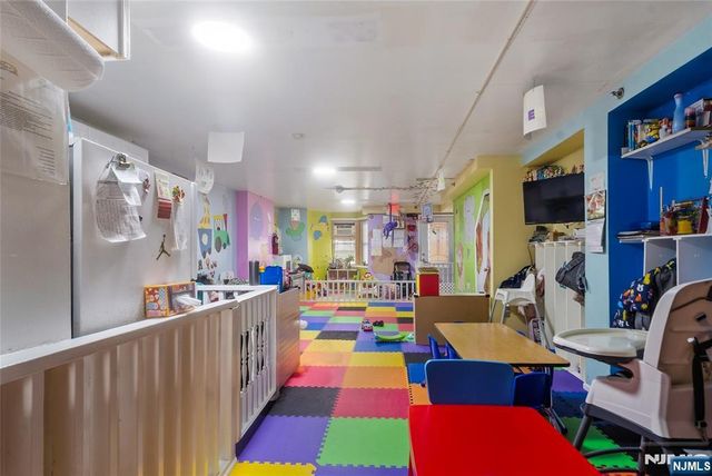 725 17th Street, Union City, NJ 07087