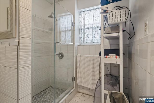 725 17th Street, Union City, NJ 07087