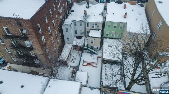 725 17th Street, Union City, NJ 07087