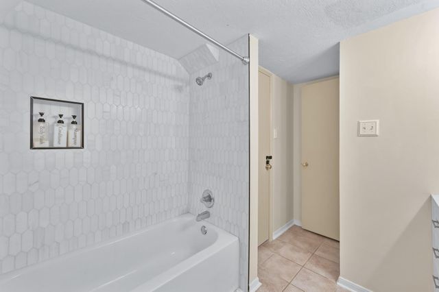 116 April Point Drive N, Conroe, TX 77356