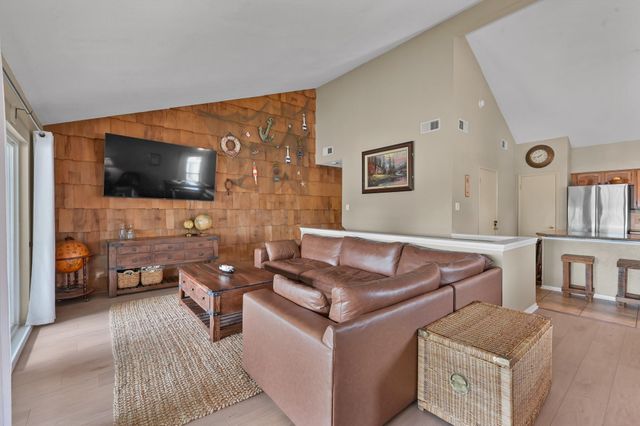 116 April Point Drive N, Conroe, TX 77356