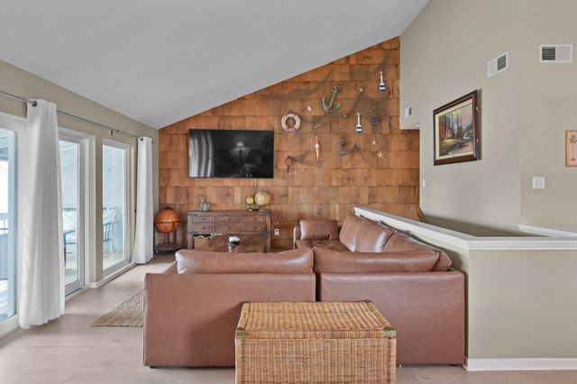 116 April Point Drive N, Conroe, TX 77356