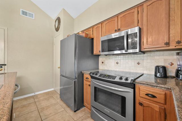 116 April Point Drive N, Conroe, TX 77356