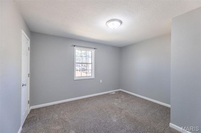 566 County Road 422, Poplar Bluff, MO 63901