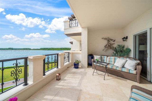 2332 Fisher Island Drive 4302, Miami Beach, FL 33109