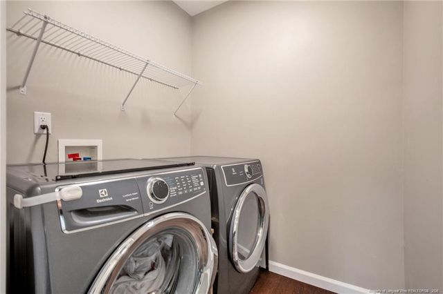 4114 Batesburg Drive, Hope Mills, NC 28348