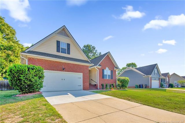 4114 Batesburg Drive, Hope Mills, NC 28348