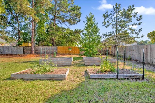 4114 Batesburg Drive, Hope Mills, NC 28348