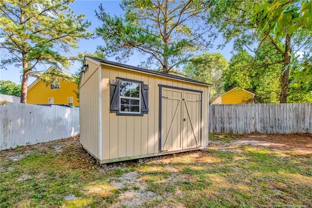 4114 Batesburg Drive, Hope Mills, NC 28348