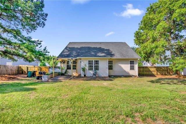 4114 Batesburg Drive, Hope Mills, NC 28348