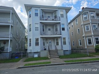 46 Princeton 2R, New Bedford, MA 02745