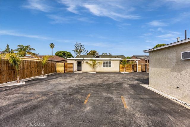 12008 Roscoe Blvd, North Hollywood, CA 91605