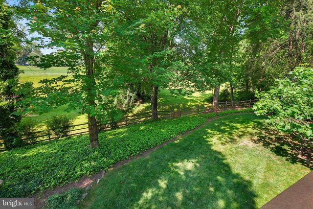 9208 ORCHARD BROOK DR, Potomac, MD 20854