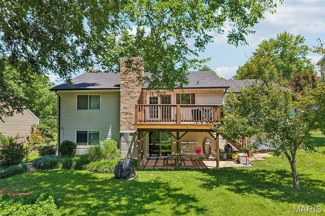987 Century Oaks Drive, Manchester, MO 63021