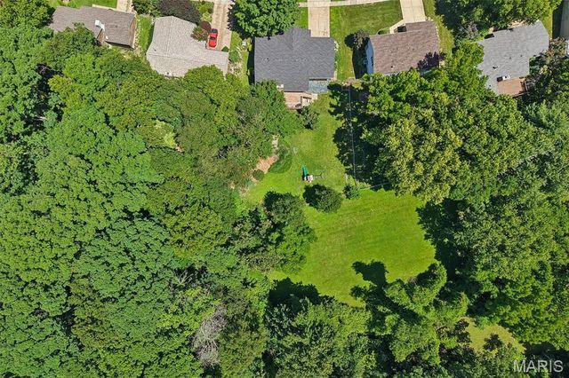 987 Century Oaks Drive, Manchester, MO 63021