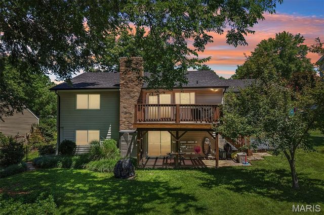 987 Century Oaks Drive, Manchester, MO 63021