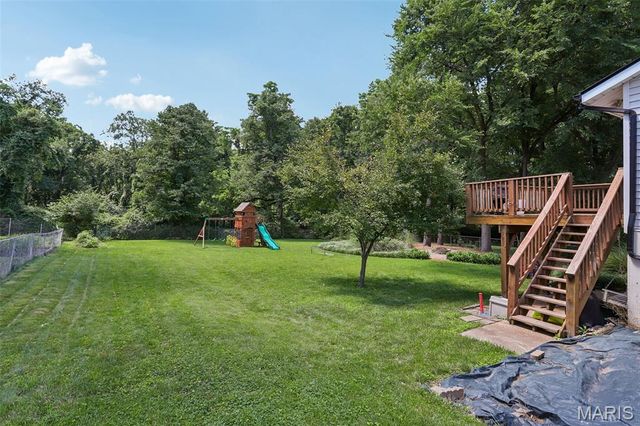 987 Century Oaks Drive, Manchester, MO 63021