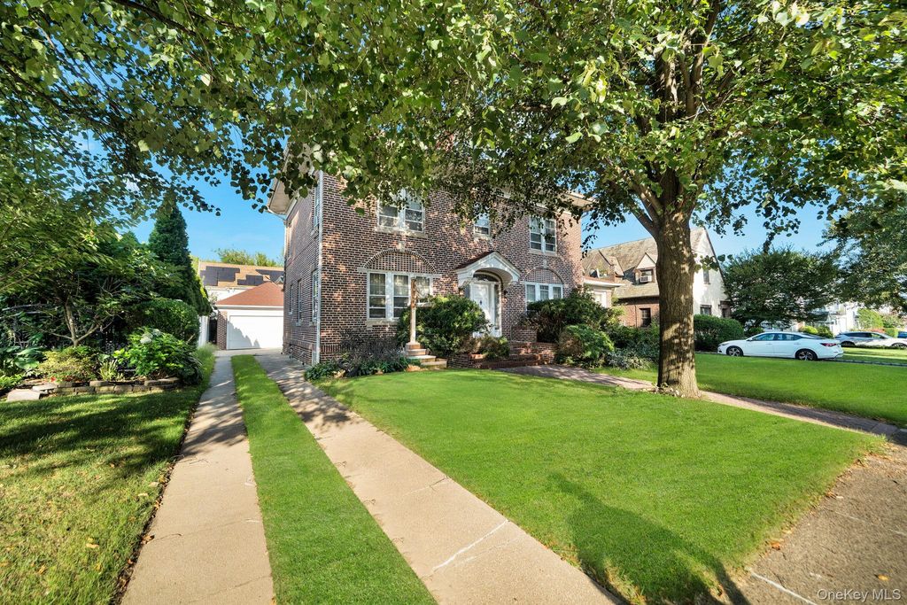 8833 195th Street, Hollis, NY 11423 — exterior