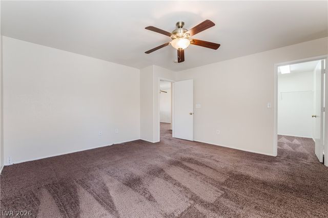 7233 Camden Pine Avenue, Las Vegas, NV 89129