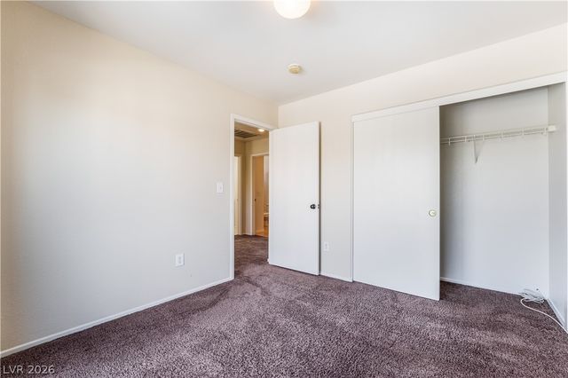 7233 Camden Pine Avenue, Las Vegas, NV 89129