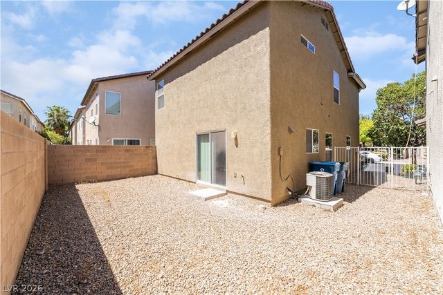 7233 Camden Pine Avenue, Las Vegas, NV 89129