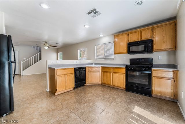 7233 Camden Pine Avenue, Las Vegas, NV 89129