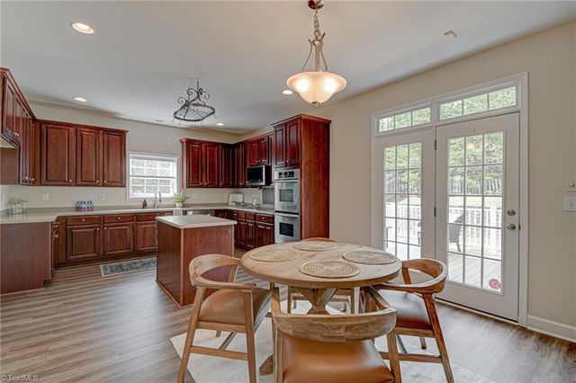 5645 Stone Crossing Drive, Winston-salem, NC 27104