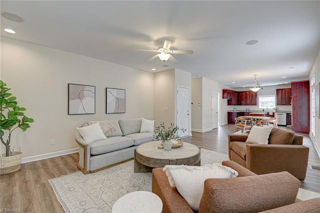 5645 Stone Crossing Drive, Winston-salem, NC 27104