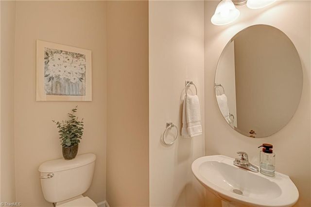 5645 Stone Crossing Drive, Winston-salem, NC 27104