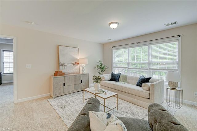 5645 Stone Crossing Drive, Winston-salem, NC 27104