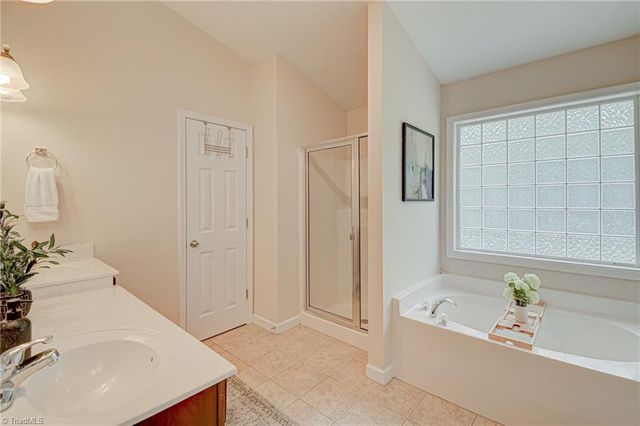 5645 Stone Crossing Drive, Winston-salem, NC 27104