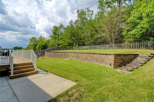 5645 Stone Crossing Drive, Winston-salem, NC 27104