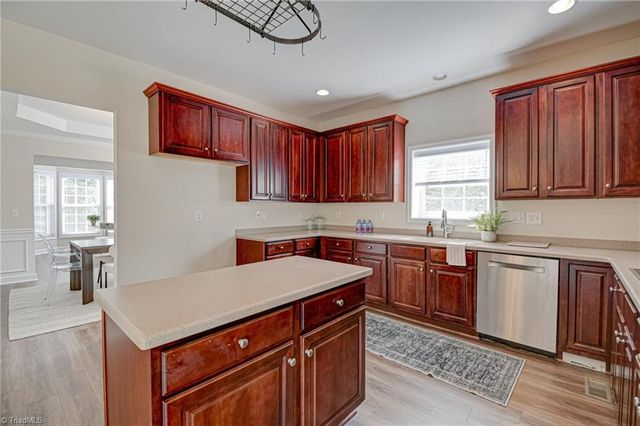5645 Stone Crossing Drive, Winston-salem, NC 27104