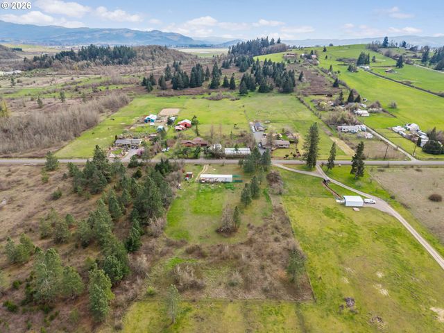 33665 HAMPTON Rd, Eugene, OR 97405