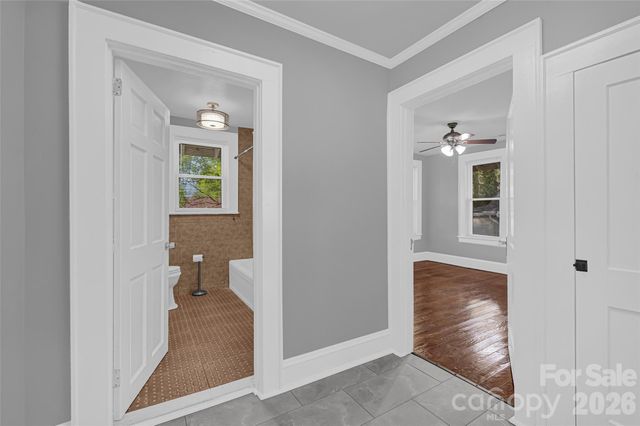 328-330 3rd Avenue SE, Hickory, NC 28602