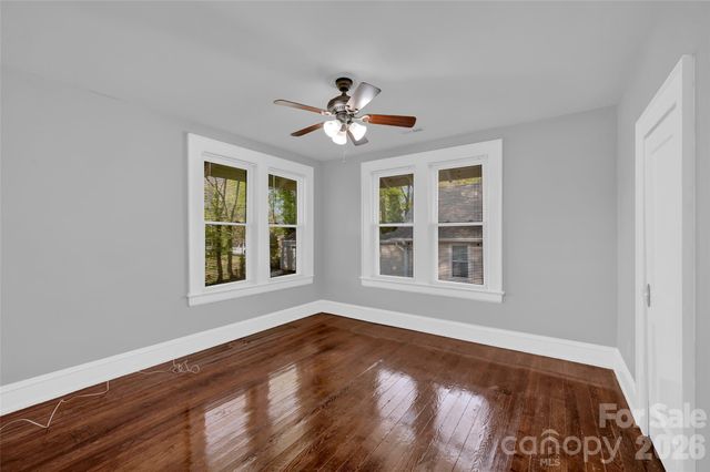 328-330 3rd Avenue SE, Hickory, NC 28602