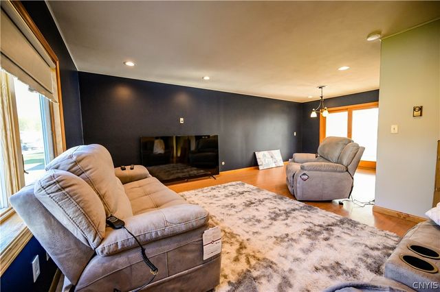 8309 Greenview Drive, Rome, NY 13440