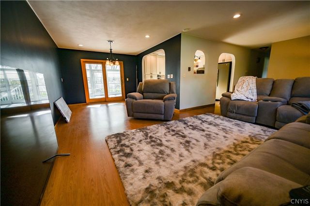 8309 Greenview Drive, Rome, NY 13440