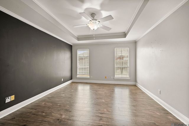 17190 N Lake Dr, Prairieville, LA 70769