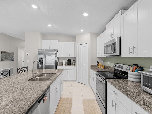 370 ARGYLL DRIVE, Spring Hill, FL 34609