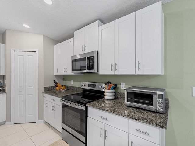 370 ARGYLL DRIVE, Spring Hill, FL 34609