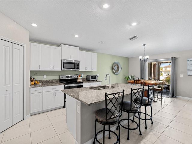 370 ARGYLL DRIVE, Spring Hill, FL 34609