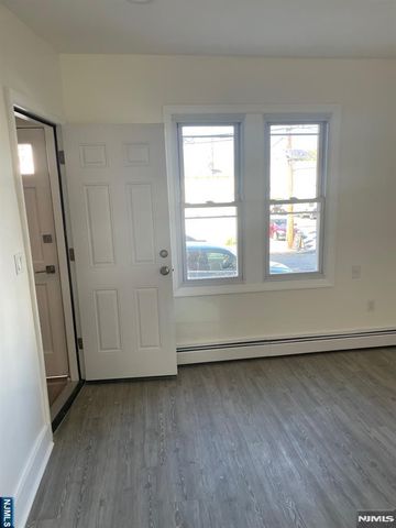 90-92 3rd Avenue, Paterson, NJ 07514