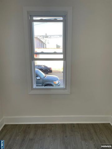 90-92 3rd Avenue, Paterson, NJ 07514