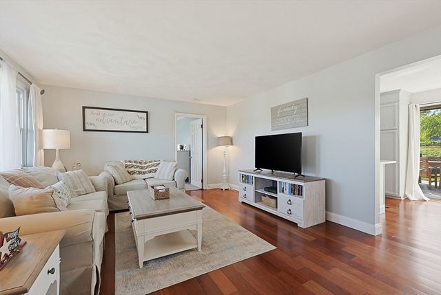 2 Theresa Rd, Stoneham, MA 02180