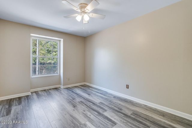 211 Versailles Boulevard 10, Lafayette, LA 70501